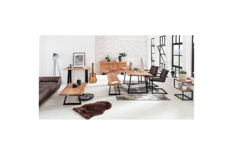 Sidebord Wohnling Massivt tre, S Cube, metallramme i landlig stil Akasie - Akasie - Møbler - Bord - Avlastningsbord & sidobord - Brettbord og småbord