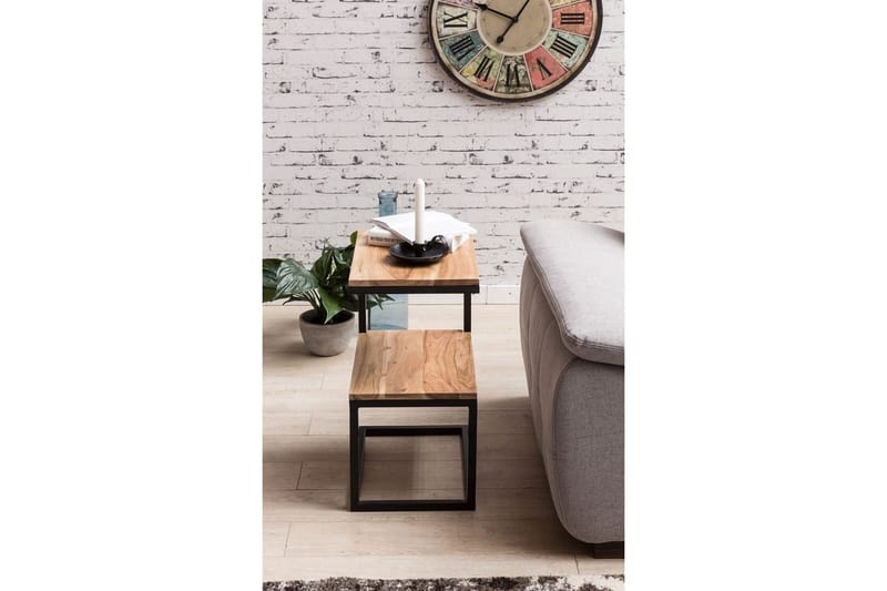 Sidebord Wohnling Massivt tre, S Cube, metallramme i landlig stil Akasie - Akasie - Møbler - Bord - Avlastningsbord & sidobord - Lampebord & sidebord