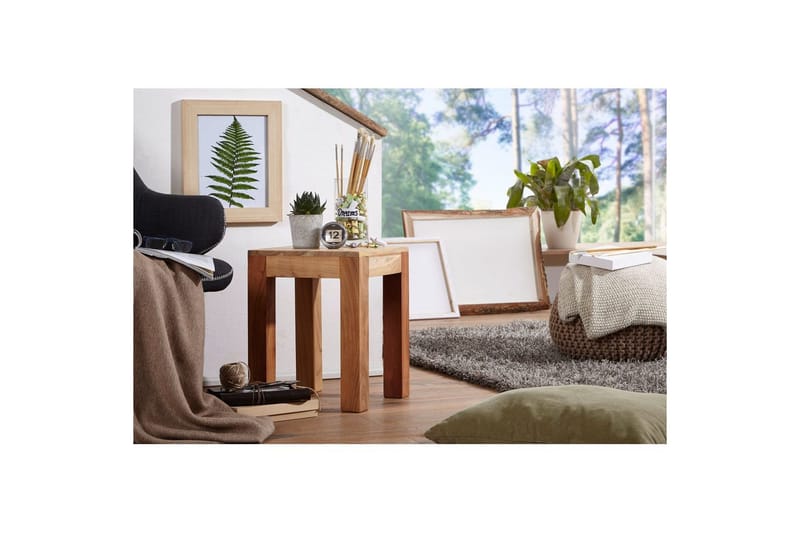 Sidebord Wohnling massivt tre 35x35cm med trebente bein, landlig stil Akasie - Akasie - Møbler - Bord - Avlastningsbord & sidobord - Brettbord og småbord