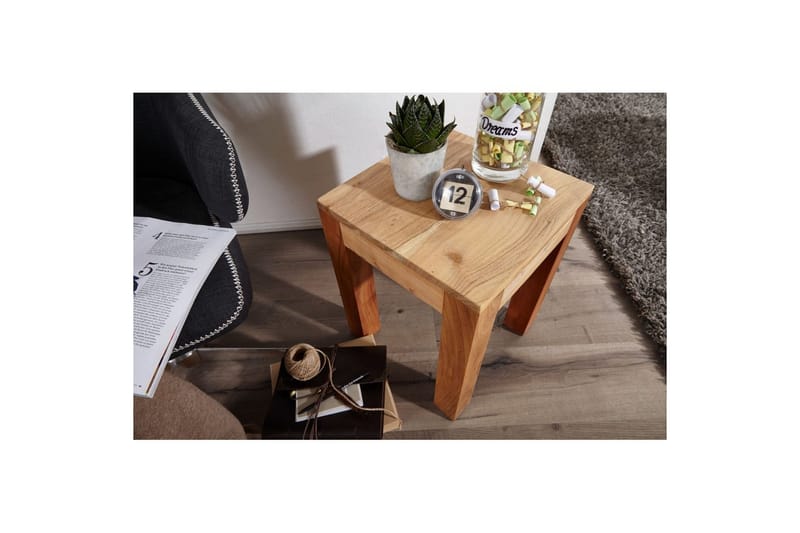 Sidebord Wohnling massivt tre 35x35cm med trebente bein, landlig stil Akasie - Akasie - Møbler - Bord - Avlastningsbord & sidobord - Lampebord & sidebord