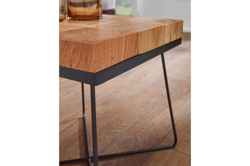 Sidebord Wohnling Massivt tre blokkstil pulverlakkert metallramme industriell - Møbler - Bord - Avlastningsbord & sidobord - Lampebord & sidebord