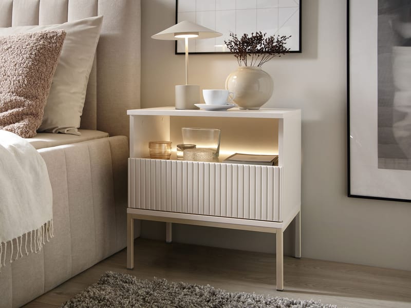 Tenorio Nattbord 54 cm - Beige - Møbler - Bord - Avlastningsbord & sidobord - Sengebord & nattbord