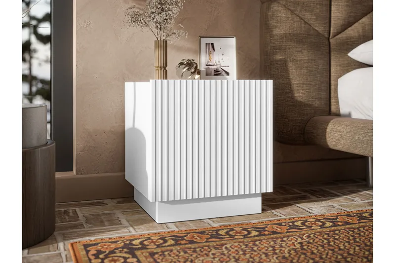 Torvalen Sängbord 45 cm - Hvit - Møbler - Bord - Avlastningsbord & sidobord - Sengebord & nattbord