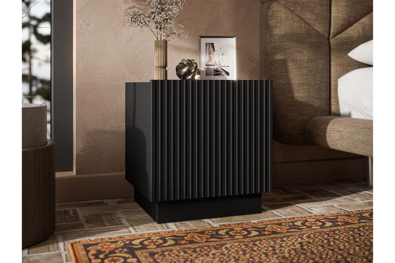 Torvalen Sängbord 45 cm - Svart - Møbler - Bord - Avlastningsbord & sidobord - Sengebord & nattbord