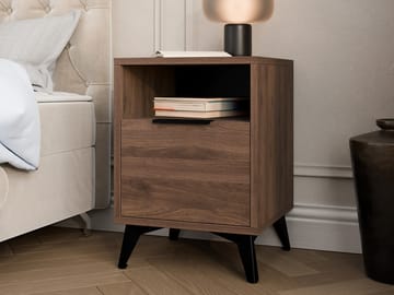 Vemdalen Nattbord 44 cm - brun - Møbler - Bord - Avlastningsbord & sidobord - Sengebord & nattbord