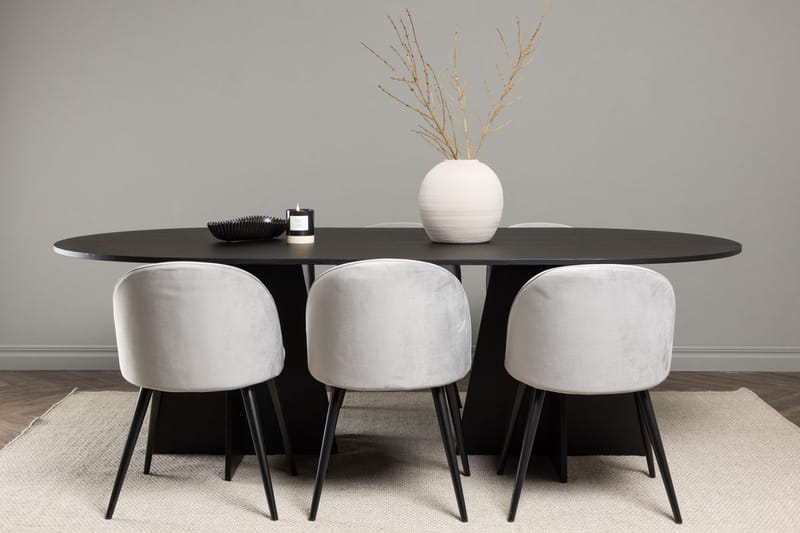 Bariso spisebord 230x115x75 cm ovalt med 6 Velvet kjøkkenstoler i fløyel
