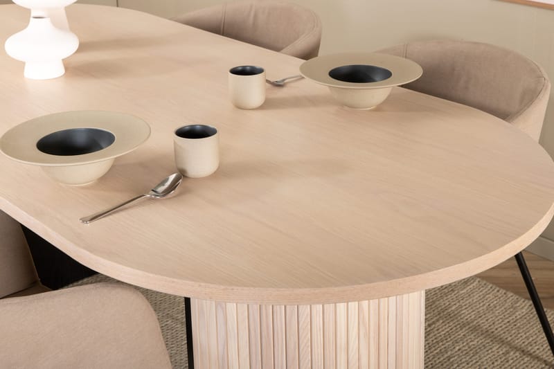 Biana Spisegruppe 200 cm Oval inkl. 4 Berita Stoler - Beige/Svart - Møbler - Bord - Spisegruppe