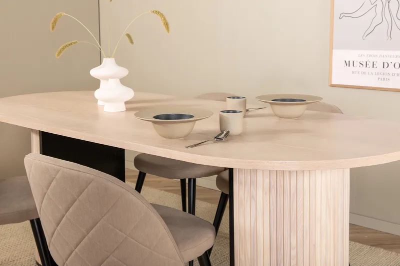 Biana Spisegruppe 200 cm Oval inkl. 4 Velvets Stoler - Beige/Svart - Møbler - Bord - Spisegruppe