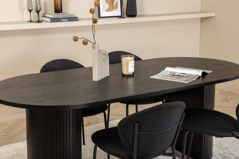 Bianca spisebord 200 cm ovalt med 4 Vault spisestoler - Møbler - Bord - Spisegruppe