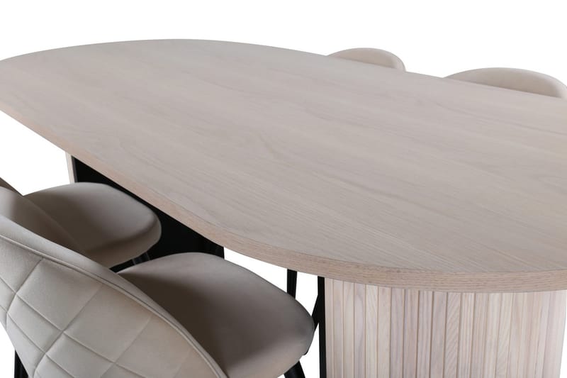 Bianca spisebord 200 cm ovalt med 4 Velvet Stitches spisestoler - Møbler - Bord - Spisegruppe