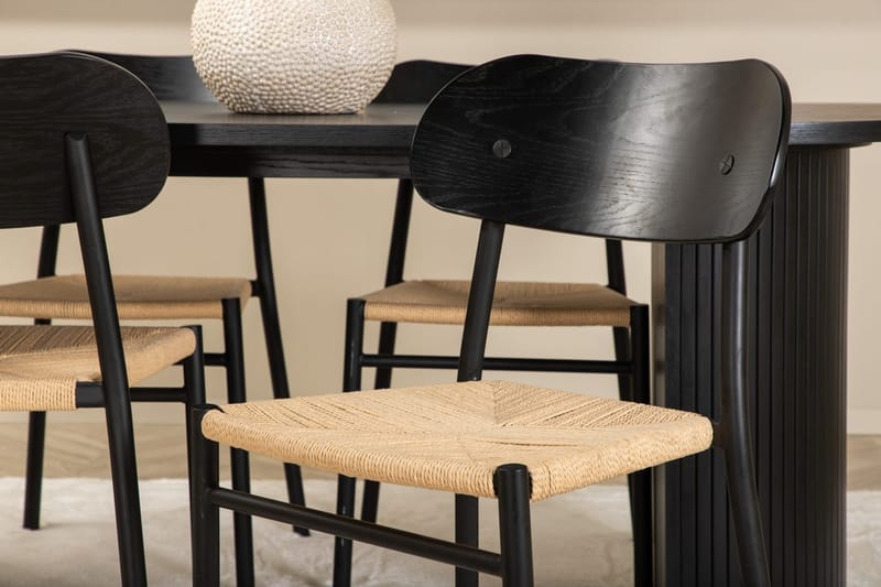 Bianca spisebord 200 cm ovalt med 4 Polly spisestoler - Møbler - Bord - Spisegruppe