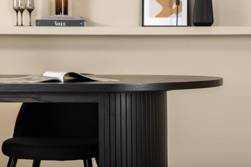 Bianca Spisegruppe 200 cm Oval med 4 Velvet Stoler - Sort - Møbler - Bord - Spisegruppe