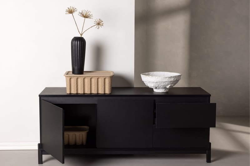 Corpus Gulvstående TV-benk 138 cm med Oppbevaring i Malt Tre - Svart - Møbler - TV- & Mediamøbler - TV benk & mediabenk