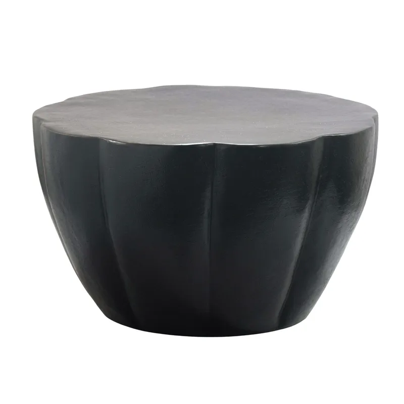Denora rundt sofabord i aluminium med blomsterformet bordplate, svart