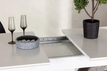 Disa Uttrekkbart Rektangulært Spisebord 120–160 cm med Betonglook - Hvit - Møbler - Bord - Spisebord & kjøkkenbord