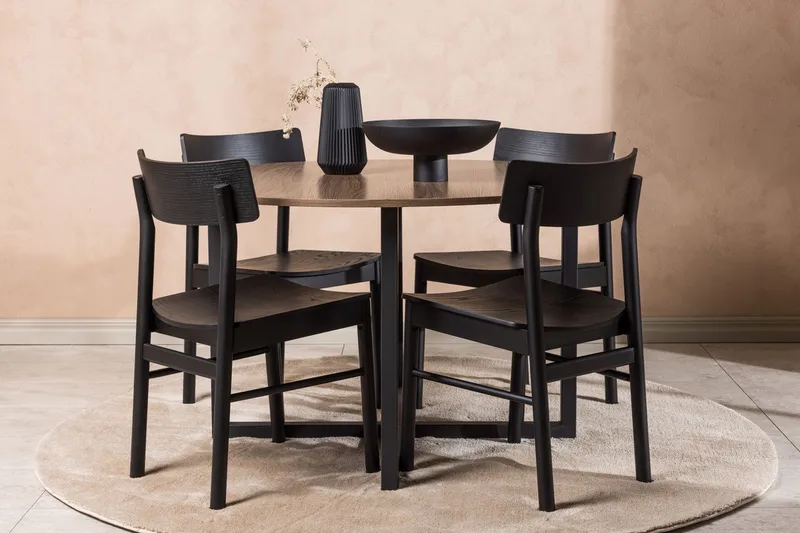 Durango spisebord 120 cm rundt med 4 Montros spisestoler