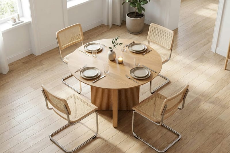Edda spisegruppe rund 110 cm eik med 4 Build spisestoler - Eik - Møbler - Bord - Spisegruppe