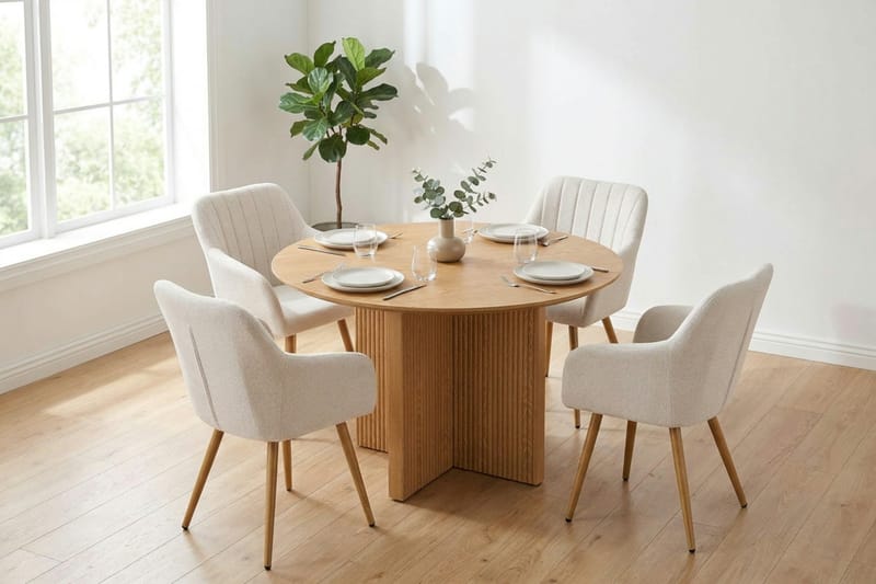 Edda spisegruppe rund 110 cm eik med 4 Filippa spisestoler - Eik - Møbler - Bord - Spisegruppe