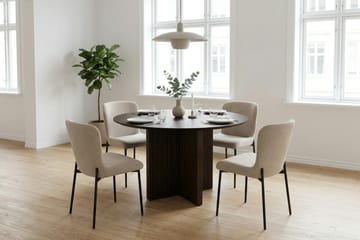 Edda Spisegruppe Rund 110 cm Røkt Eik med 4 Elsie Spisestoler - Røkt Eik/Beige - Møbler - Bord - Spisegruppe