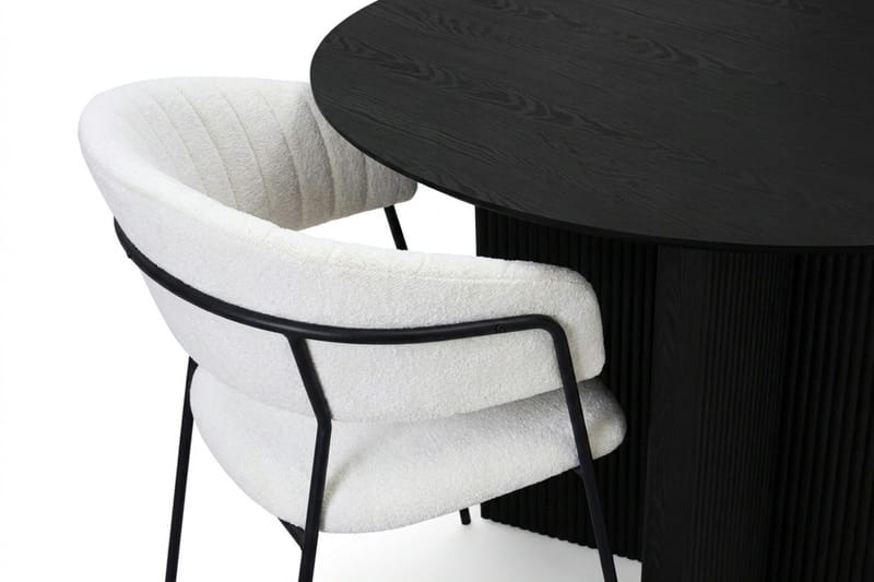 Edda spisegruppe rund 110 cm svart med 4 Karol spisestoler - Svart - Møbler - Bord - Spisegruppe