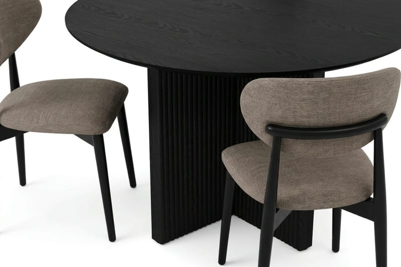 Edda spisegruppe rund 110 cm svart med 4 Molly spisestoler - Svart - Møbler - Bord - Spisegruppe