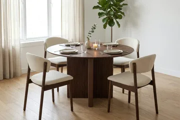 Edda spisegruppe rund 110 cm valnøtt med 4 Nala spisestoler - Valnøtt - Møbler - Bord - Spisegruppe