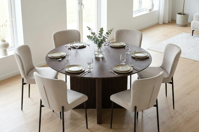 Edda Spisegruppe Rund 130 cm Røkt Eik med 6 Elsie Spisestoler - Røkt Eik/Beige - Møbler - Bord - Spisegruppe