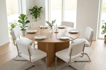 Edda spisegruppe rund 150 cm eik med 6 Milva spisestoler - Eik - Møbler - Bord - Spisegruppe