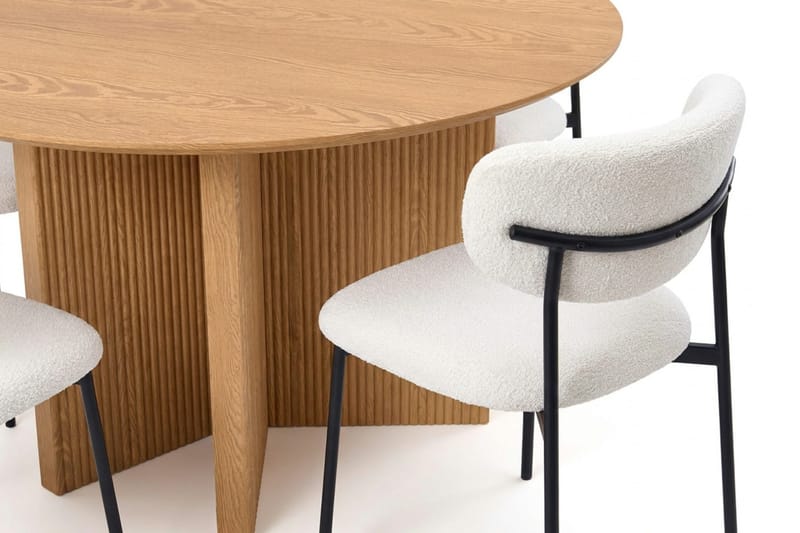 Edda spisegruppe rundt 150 cm eik med 6 Lucy spisestoler - Eik - Møbler - Bord - Spisegruppe