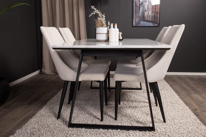 Estelle Spisegruppe 140 cm Rektangulær med 4 Leone Stoler - Sort - Møbler - Bord - Spisegruppe