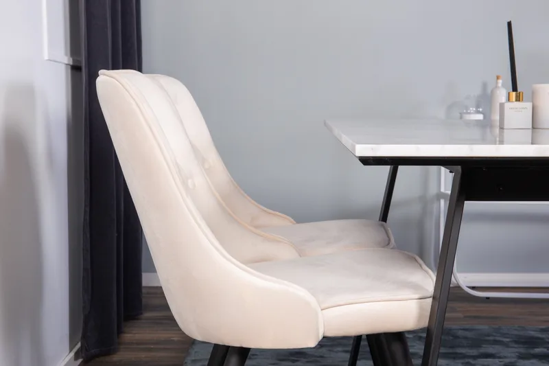 Estelle Spisegruppe 140 cm Rektangulær med 4 Velvet Stoler - Beige - Møbler - Bord - Spisegruppe