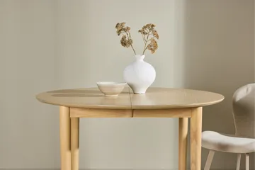 Gilda Spisebord 110 cm Rundt - Hvitlasert - Møbler - Bord - Spisebord & kjøkkenbord