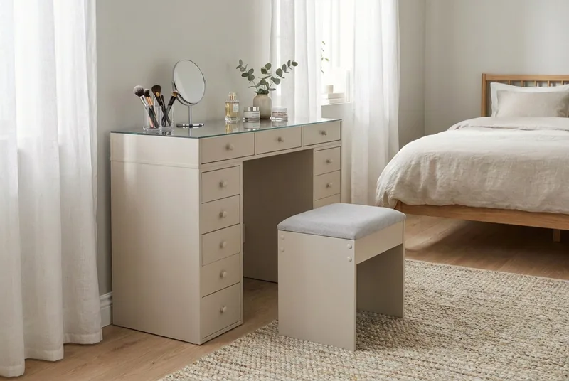 Glow Sminkebord 120 cm med glassplate, oppbevaring med skuffer - Beige - Møbler - Bord - Sminkebord & toalettbord