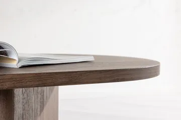 Grönvik Ovalt Sofabord 130x65 cm med Tre- og Valnøttutseende - Brun - Møbler - Bord - Sofabord & salongbord