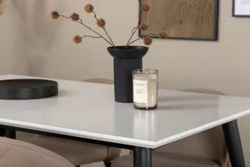 Jimmy Spisegruppe 150 cm Rektangulær med 4 Velvet Stoler - Beige - Møbler - Bord - Spisegruppe