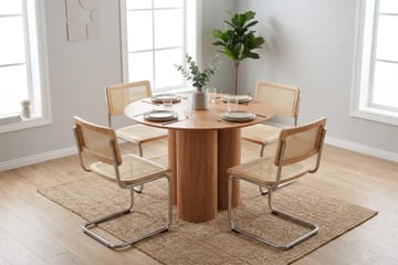 Juno spisegruppe rund 110 cm Eik med 4 Build spisestoler - Eik - Møbler - Bord - Spisegruppe