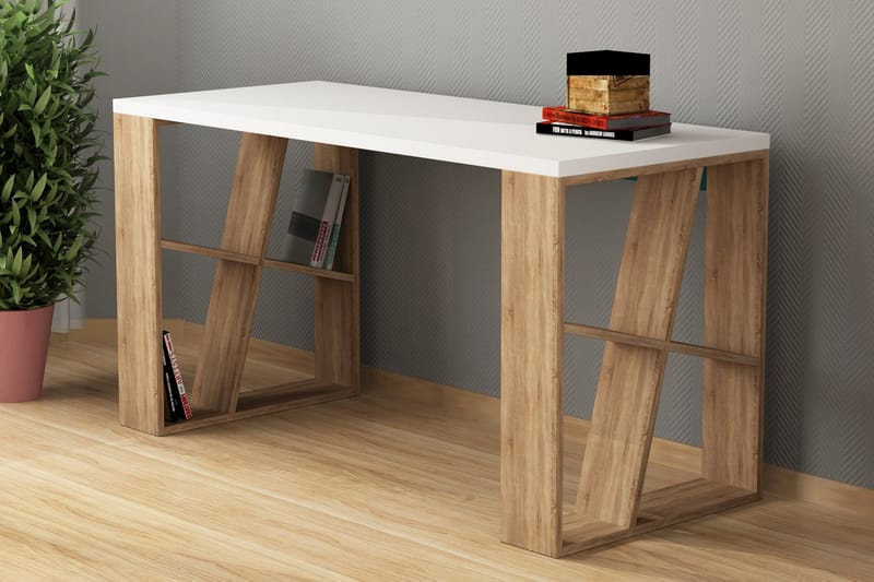 Skrivebord Adong 140 cm - Hvit/Lysebrun - Skrivebord - Databord & PC bord