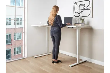 Bina L-formet Skrivebord 109x160 cm i Malt Tre - Hvit - Møbler - Bord - Kontorbord - Skrivebord