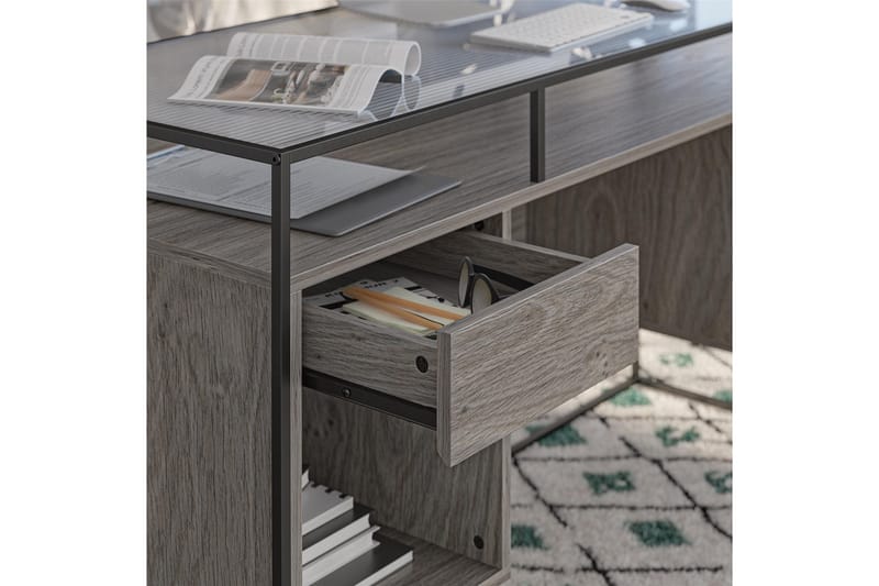 Bradford Skrivebord 141 cm Grå - Queer Eye - Møbler - Bord - Kontorbord - Skrivebord