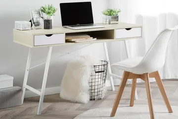 Clarita Skrivebord 120 cm med Oppbevaringshylle + 2 Skuffer - Tre/Natur - Møbler - Bord - Kontorbord - Skrivebord