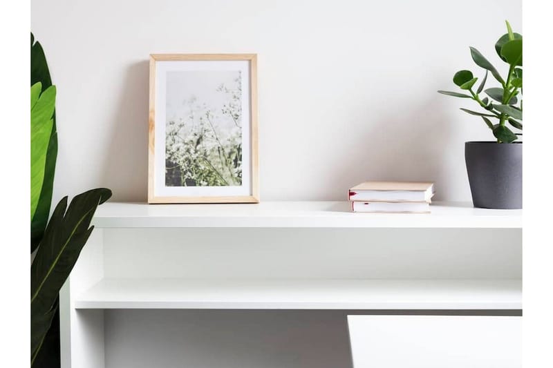 Grianan Skrivbord 136 cm White - Møbler - Bord - Kontorbord - Skrivebord - Hjørneskrivebord