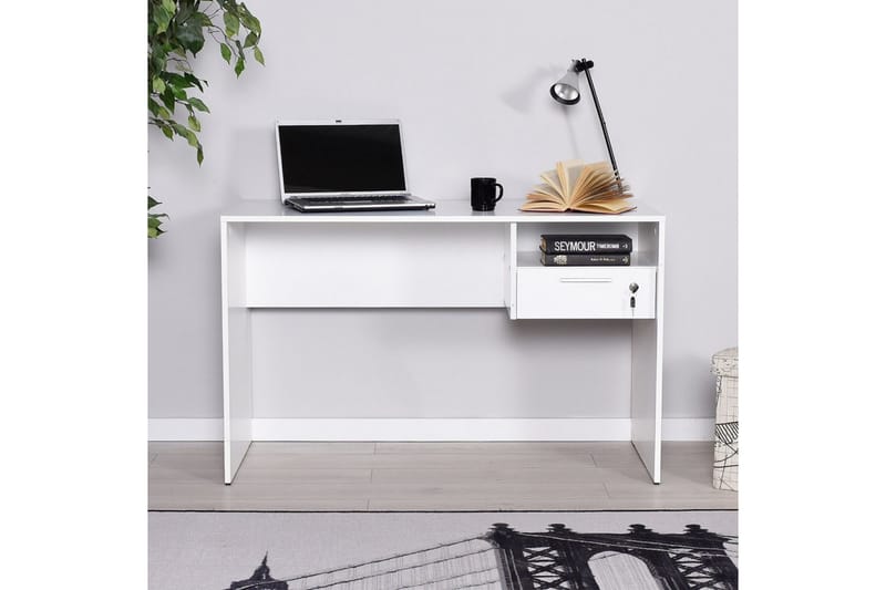 Irbene Skrivebord 120 cm med Oppbevaring Hyller + Låsbar Sku - Hvit - Møbler - Bord - Kontorbord - Skrivebord