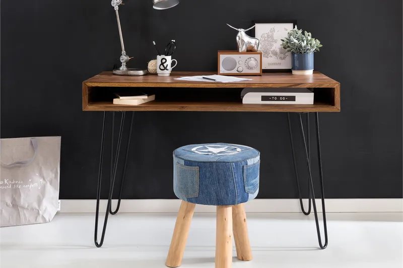 Langner Skrivebord 110 cm med Oppbevaring Hylle - Massivt Tre/Svart - Møbler - Bord - Kontorbord - Skrivebord