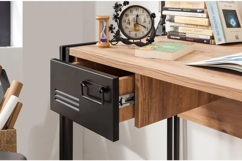 Sapphira Skrivebord 139 cm med Oppbevaring 2 Skuffer - Tre/Svart - Møbler - Bord - Kontorbord - Skrivebord