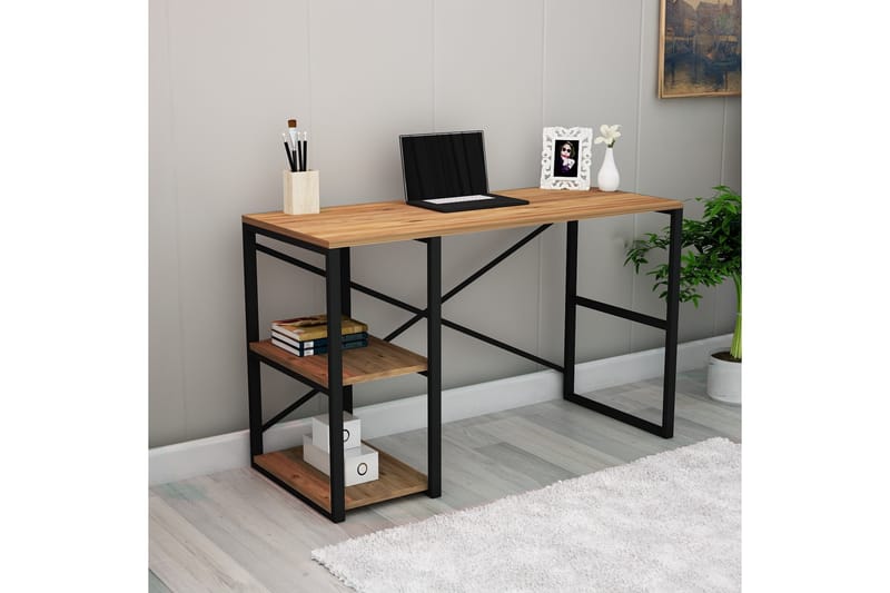 Skrivebord Aizpute 120 cm med Oppbevaring Hylle - Natur/Svart - Skrivebord - Databord & PC bord