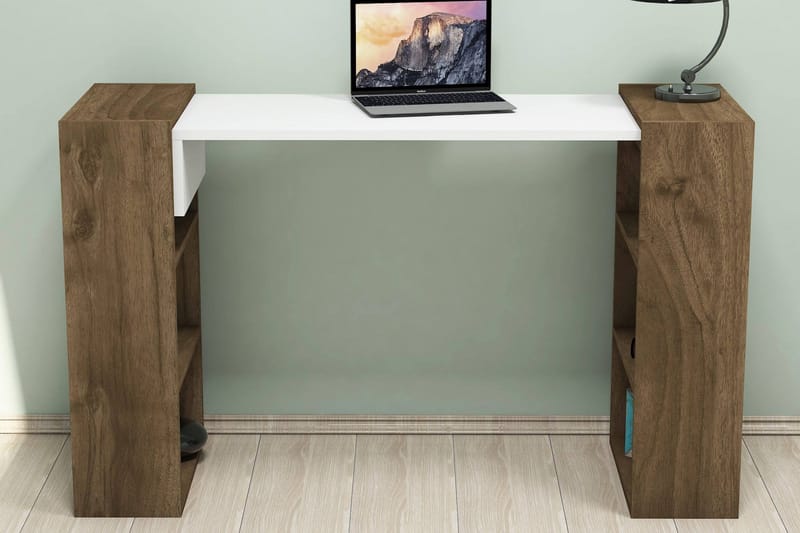 Skrivebord Fatimah 124 cm med Oppbevaring Hyller - Valnøttsbrun/Hvit - Skrivebord - Databord & PC bord