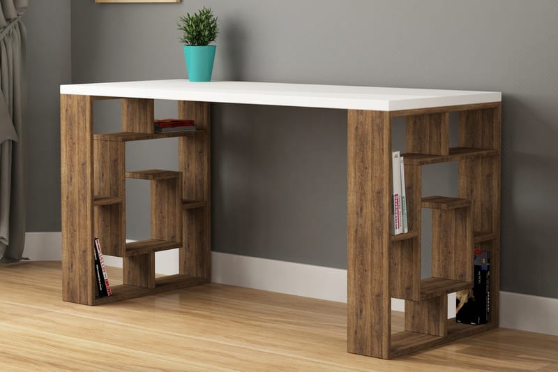 Skrivebord Hildegarde 140 cm med Oppbevaring Hyller - Brun/Hvit - Møbler - Bord - Kontorbord - Skrivebord