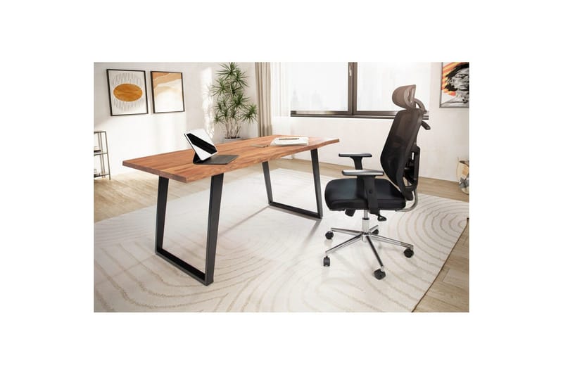 Skrivebord Wohnling Massivt treverk trekanter metallbein landlig stil Svart, vinklet, 180x90 cm - Svart, vinklet, 180x90 cm - Møbler - Bord - Kontorbord - Skrivebord