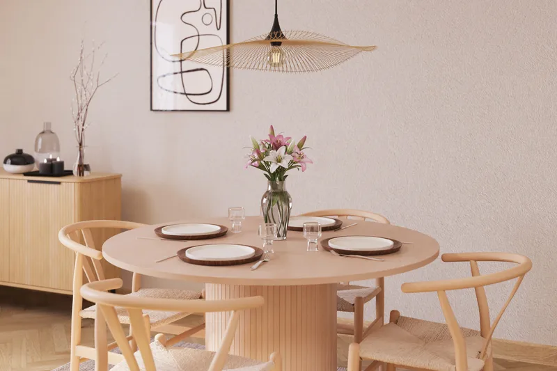 Kopparbo Matgruppe 130 cm Rund med 4 Dastoori Spisestol - Beige - Møbler - Bord - Spisegruppe