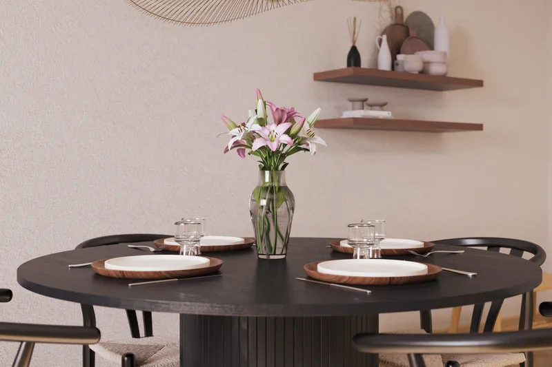 Kopparbo Matgruppe forlengelsesbart 130-180 cm Rund med 4 Dastoori Spisestol - Svart - Møbler - Bord - Spisegruppe